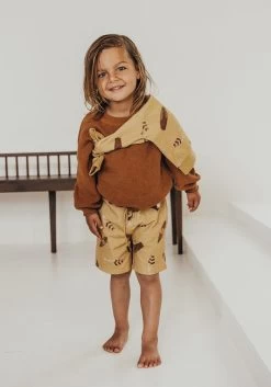 Multi Baje Studio Short